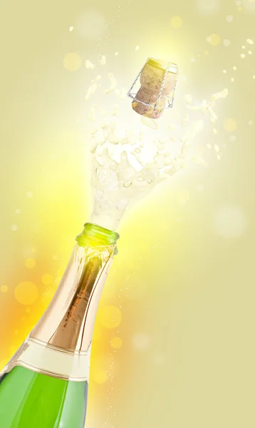 Esplosione di bottiglia di champagne sughero — Foto Stock