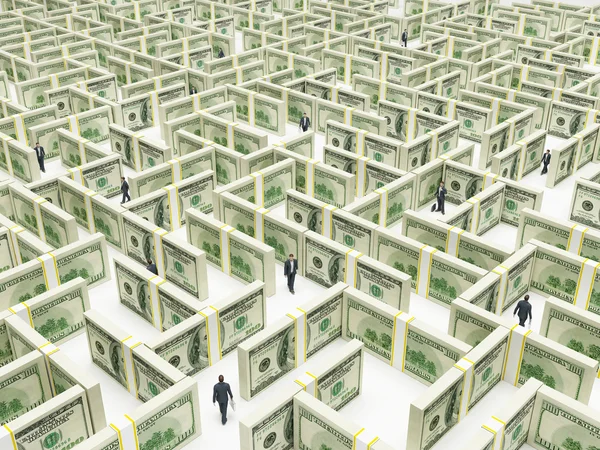Business peoples in Financial Maze Labyrinth — Stock Photo, Image