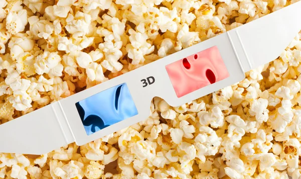 3D-Gläser und Popcorn — Stockfoto