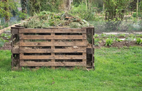 Holzkomposter Stockbild