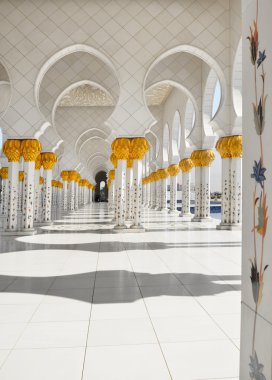 Sheikh Zayed Mosque in Abu Dhabi, United Arab Emirates clipart