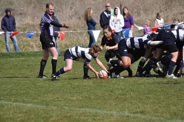 A Scrum in a Women's College Rugby Match — Stock Photo, Image