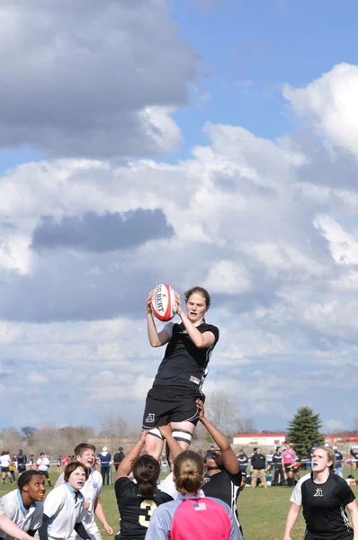 A Lineout in a Women's College Rugby Match — Stock Photo, Image