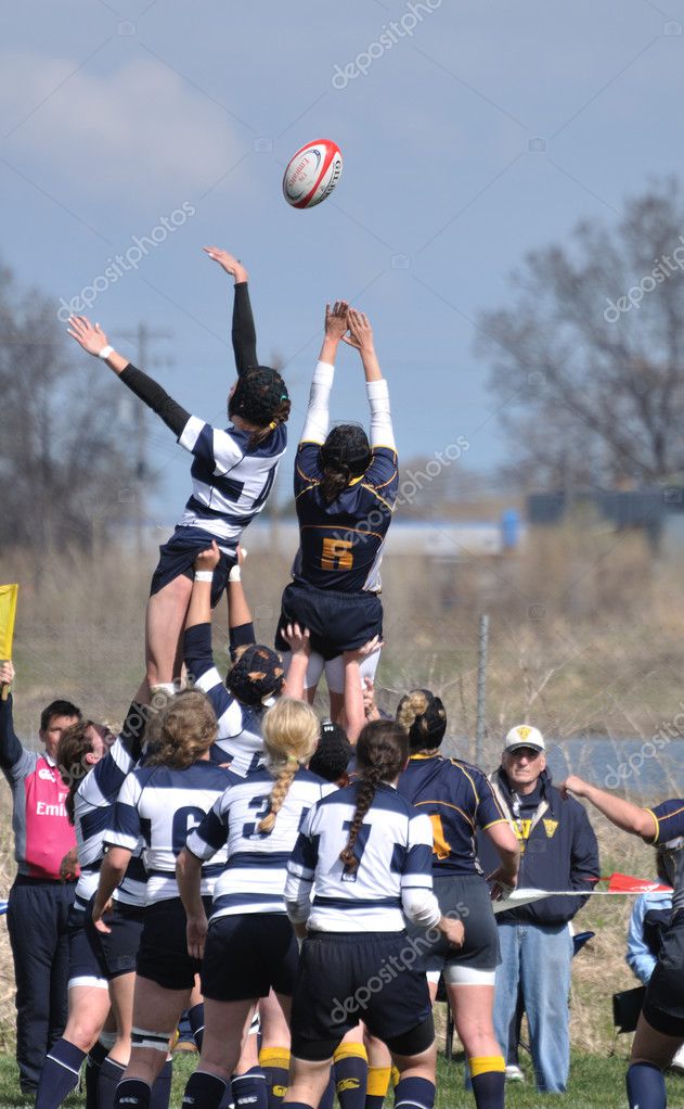 A Lineout in a Women's College Rugby Match Stock Editorial Photo