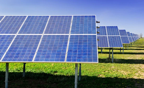 Solar power plant — Stock Photo, Image