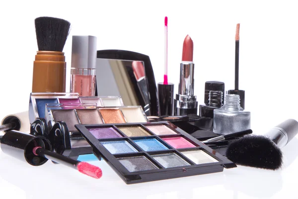 Set kosmetischer Make-up-Produkte — Stockfoto