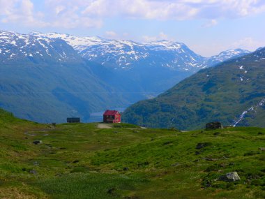 güzel Norveç dağ manzarası