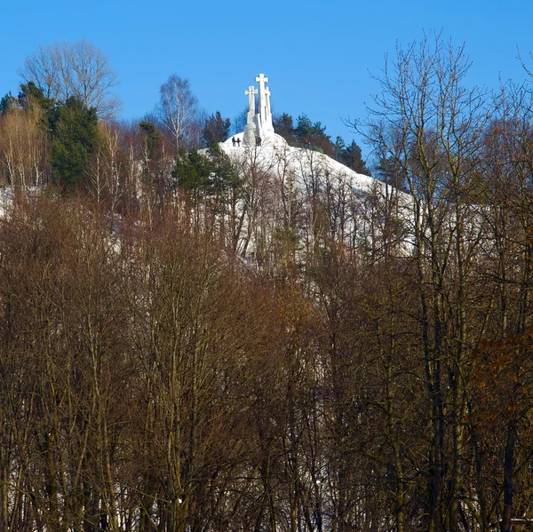 Памятник трём крестам в Вильнюсе — стоковое фото