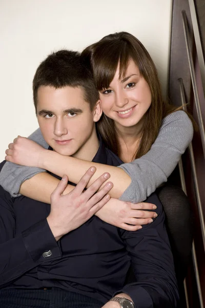 Young couple kissing and hugging — Stock Photo, Image
