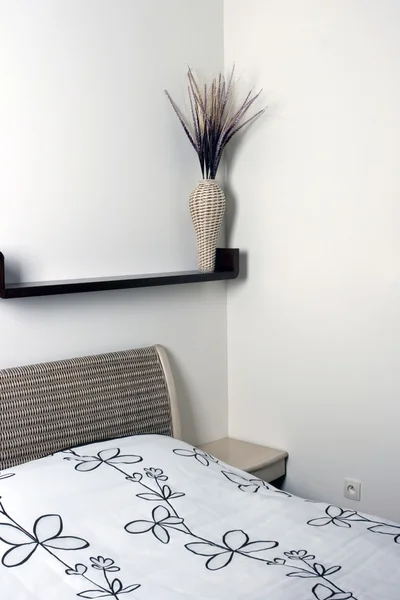 Warme, moderne slaapkamer — Stockfoto