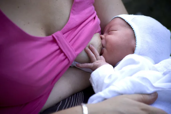 Bebé Lactancia materna — Foto de Stock