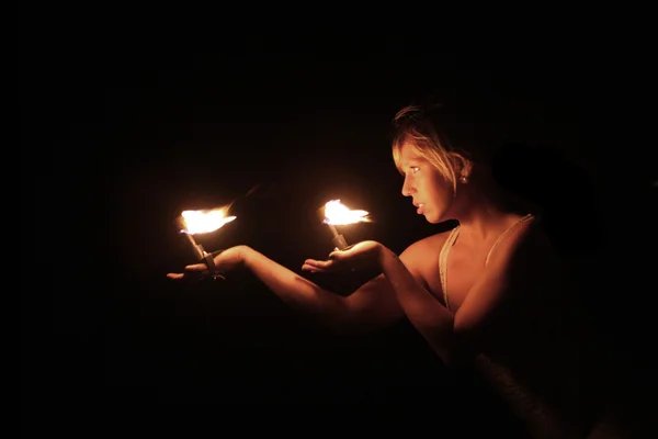 Fire Dance on the Beach at Night — Stock Photo, Image