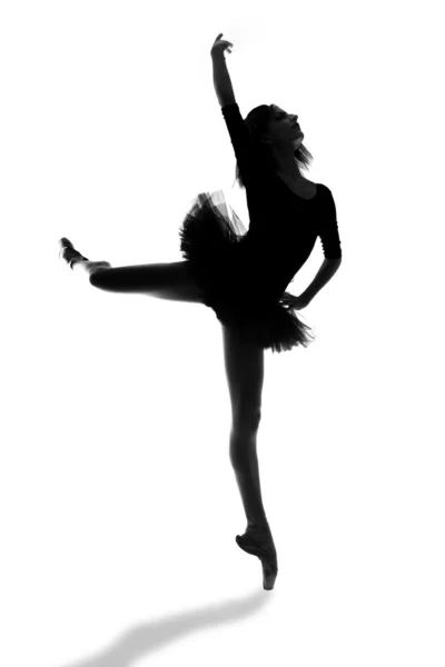 Ženské baletka ve studiu — Stock fotografie