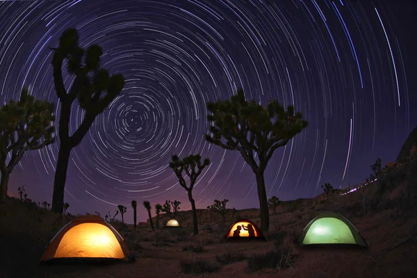 Paesaggio dipinto di luce di Camping e stelle — Foto Stock