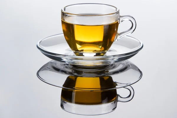 Tea cup with fresh mint leaves — Stock Photo, Image