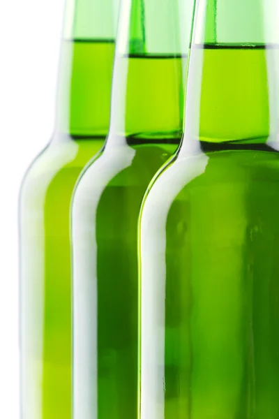 Pivní láhve izolované na bílém pozadí — Stock fotografie