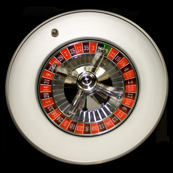Bollen rullar på ett Roulettehjul — Stockfoto