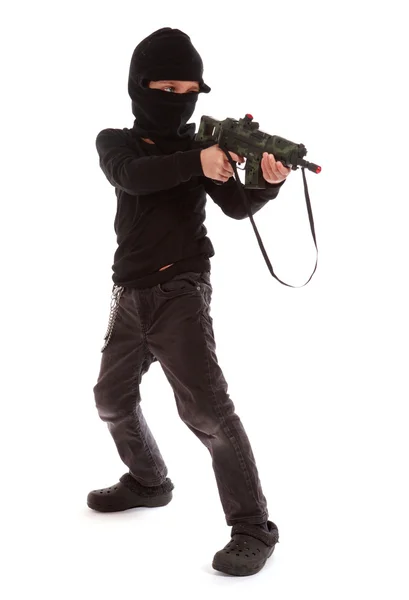 Mladý chlapec, oblečený jako terorista — Stock fotografie