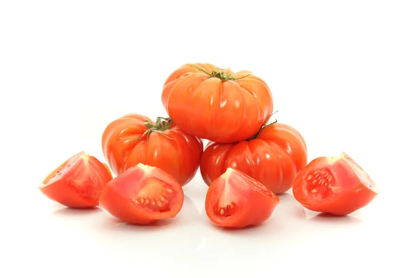 Поперечное сечение помидоров бифштекса — стоковое фото