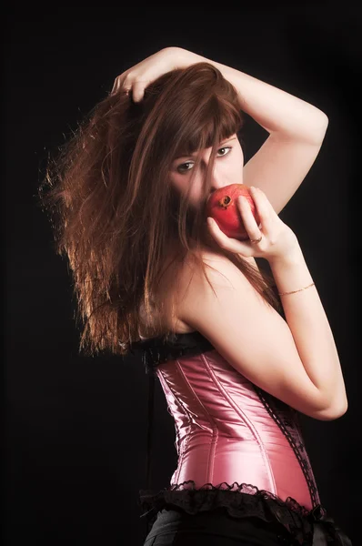 La ragazza con un melograno rosso — Foto Stock