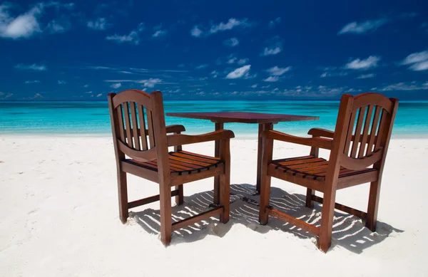 Ristorante sulla spiaggia su un'isola maldiviana — Foto Stock