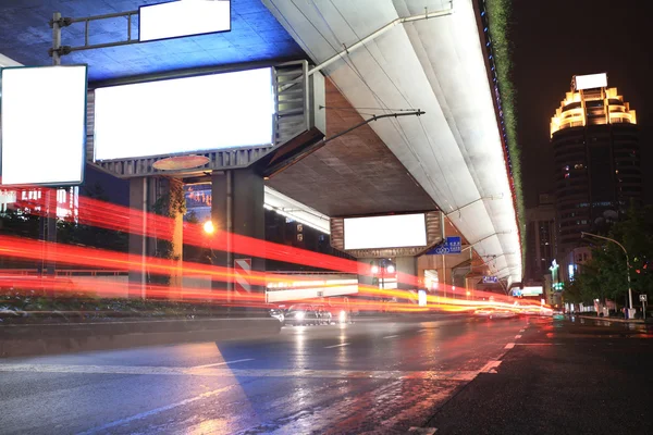 市区夜间交通景观 — 图库照片
