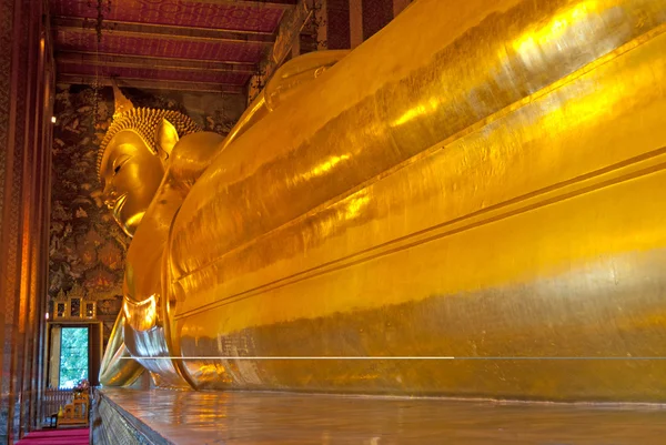 stock image Lying Golden Buddha in Wat Pho, Bangkok
