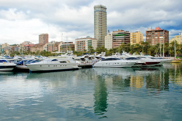 Alicante bölgesinde liman — Stok fotoğraf
