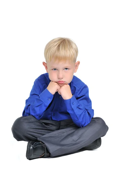 Portret van triest nadenkende jongen — Stockfoto