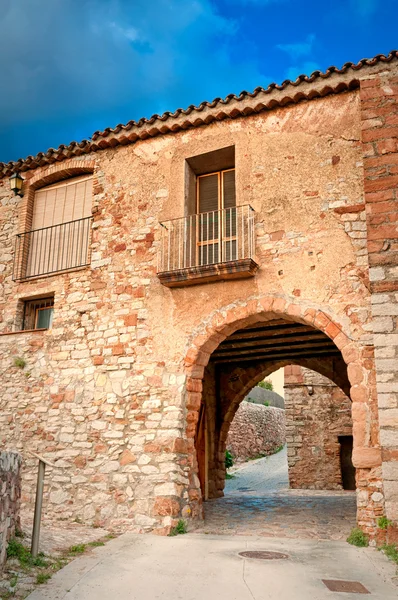 Середньовічні арками, Collbato, Іспанія — стокове фото