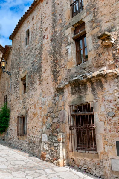 Vecchio muro di pietra, Peratallada, Spagna — Foto Stock