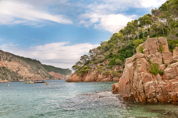 Spiaggia rocciosa, città di Begur, Spagna — Foto Stock