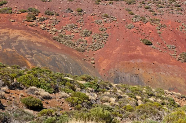 Czerwony wulkaniczne wzgórza, wyspa lanzarote, Hiszpania — Zdjęcie stockowe