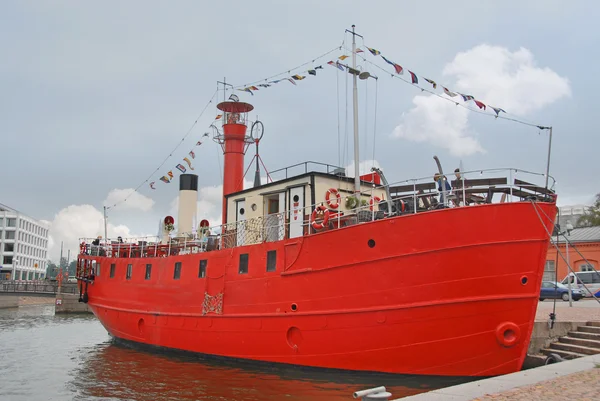 在芬兰赫尔辛基港红船 — 图库照片