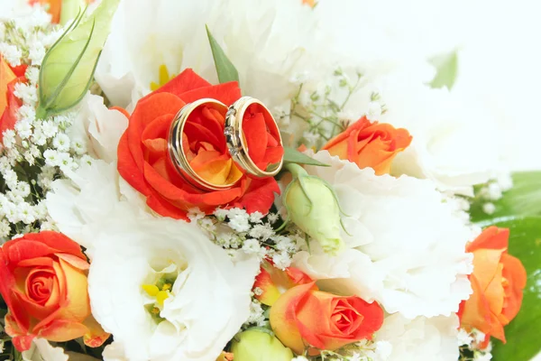 Wedding rings — Stock Photo, Image