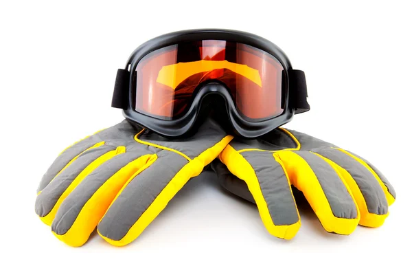 Лыжные очки и перчатки — стоковое фото
