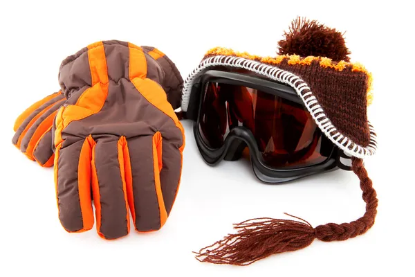 Лыжные очки, шляпа и перчатки — стоковое фото