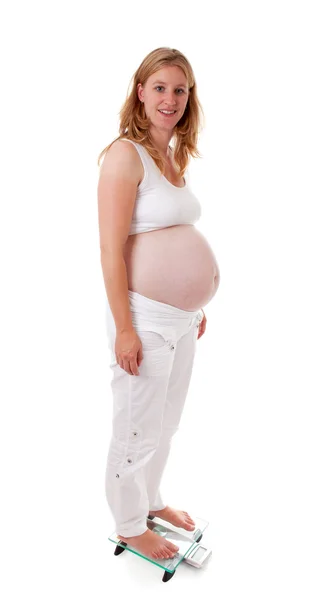 Donna incinta in scala — Foto Stock