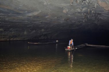 kireçtaşı Mağarası, laos