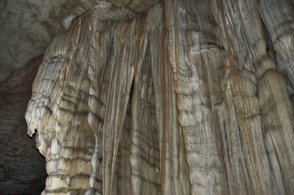 Cueva de piedra caliza, Laos — Foto de Stock