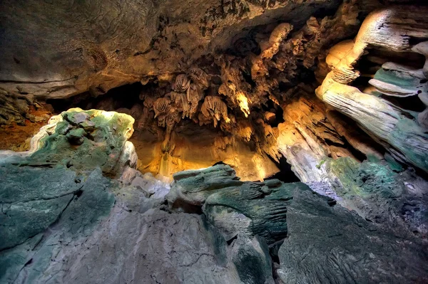 Vápencové jeskyně, laos — Stock fotografie