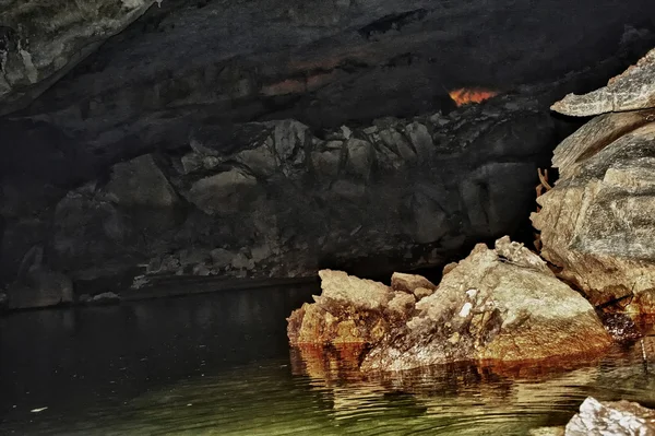 Kalksteen grot, laos — Stockfoto