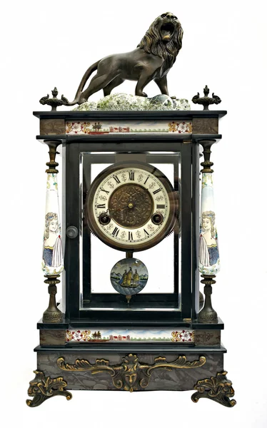 Eski moda antika saat üzerinde beyaz izole — Stok fotoğraf