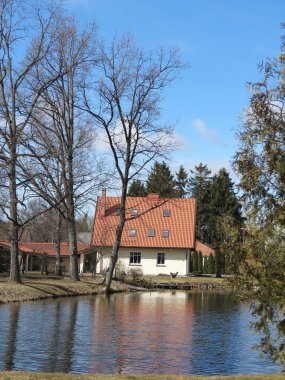 yakın göl evi