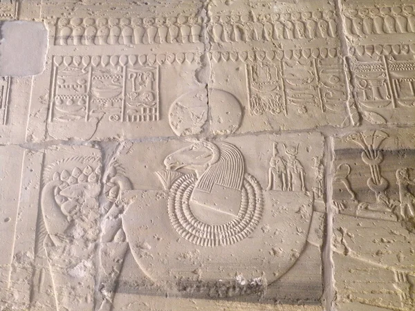 Stěny chrámu Karnak — Stock fotografie