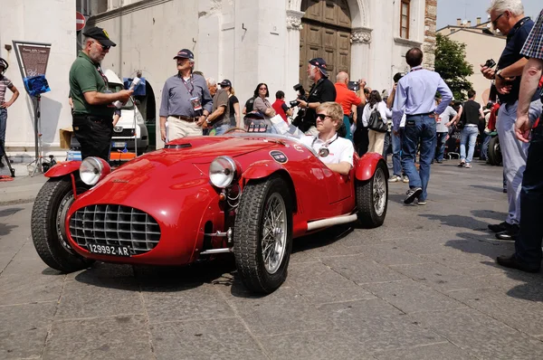 1951 kırmızı ermini siluro spor 1000 miglia eski model araba yarışı Brescia inşa edilmiş. — Stok fotoğraf