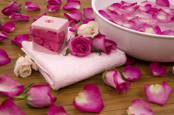 Roses in a Spa — Stock Photo, Image