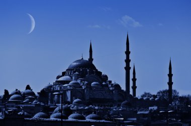 Kanuni Sultan Süleyman Camii, gece