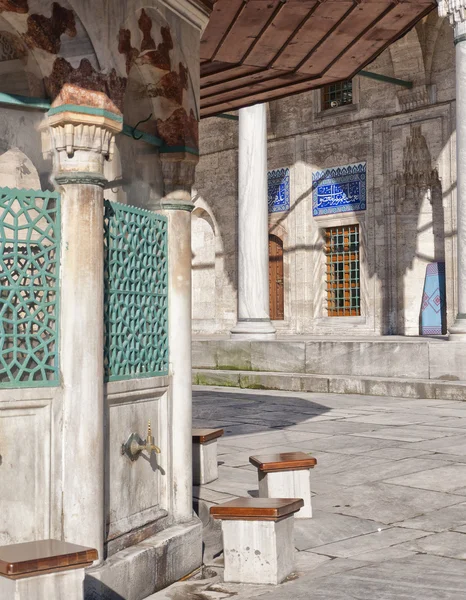 Ablution taps at sokullu pasa camii Mosque — Stock Photo, Image