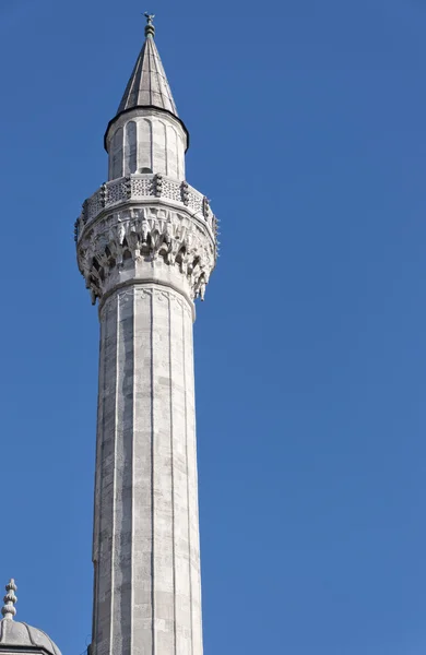 ギュルハネ パサ camii のモスクのミナレット — ストック写真